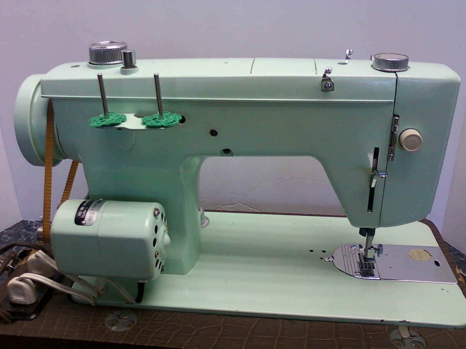 “Bradford” Badged Sewing Machine – Sewing Machine Museum
