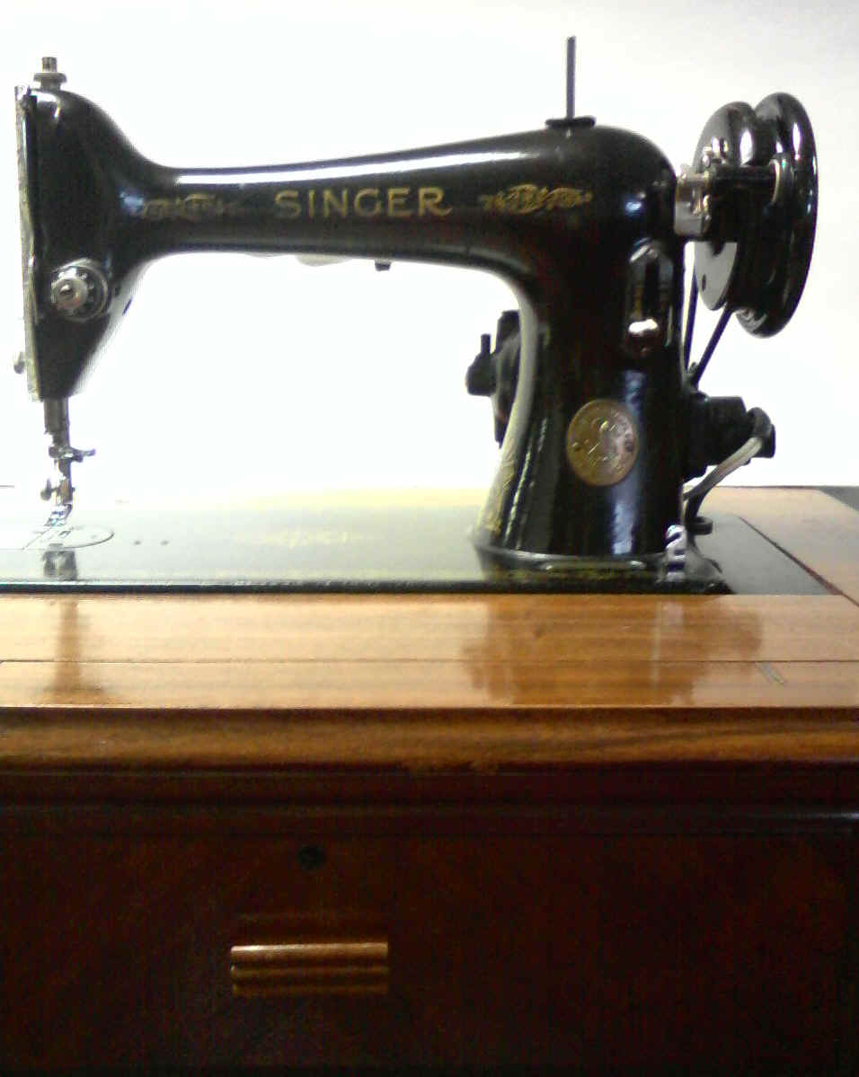 Singer 6616 “Blackside” Sewing Machine Sewing Machine Museum