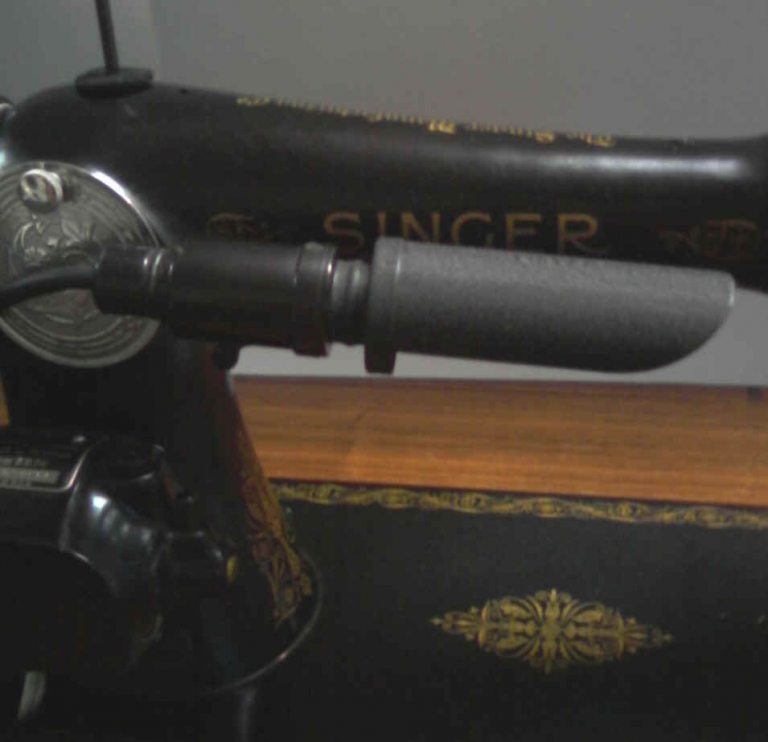 Singer 6616 “Blackside” Sewing Machine Sewing Machine Museum